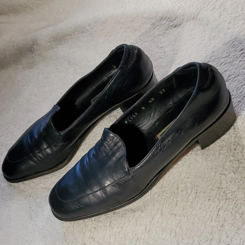 Cole Haan black soft